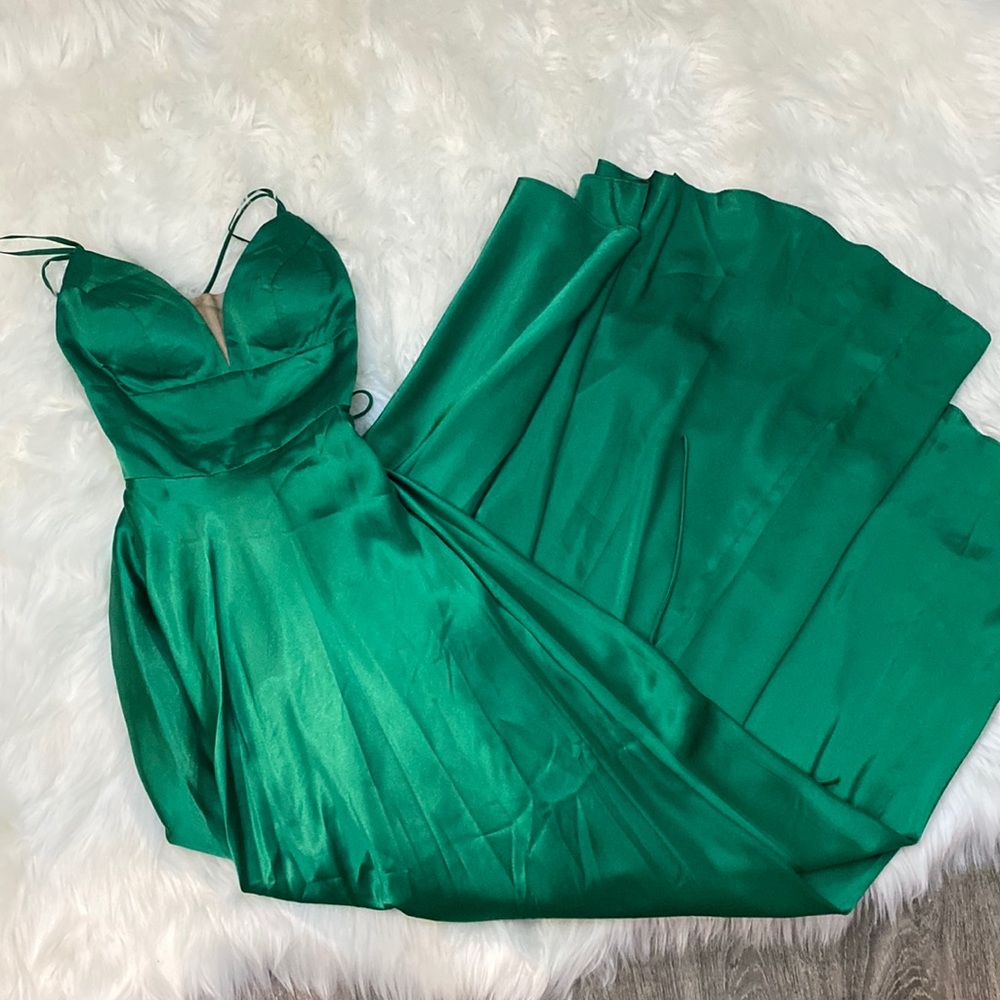 Windsor Emerald Prom Dress